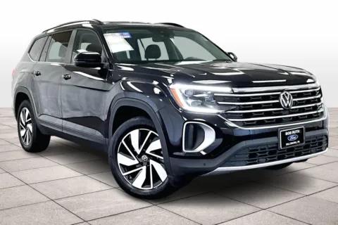 Photos of 2024 Volkswagen Atlas 2.0T SE w/Technology for sale in Dillsburg, PA at Bob Ruth Ford Dillsburg