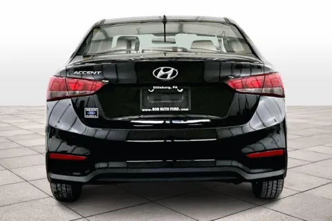 More photos of 2022 Hyundai Accent SE at Bob Ruth Ford Dillsburg, PA