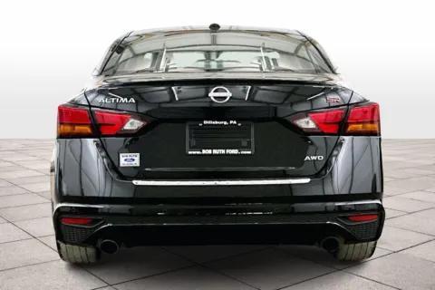 More photos of 2023 Nissan Altima 2.5 SR at Bob Ruth Ford Dillsburg, PA