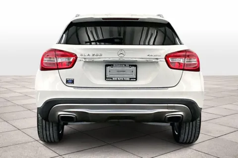 More photos of 2015 Mercedes-Benz GLA-Class GLA 250 at Bob Ruth Ford Dillsburg, PA
