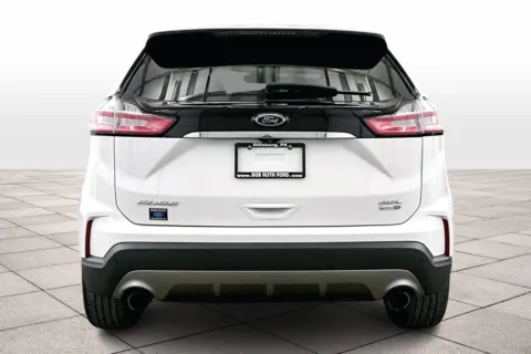 More photos of 2019 Ford Edge SEL at Bob Ruth Ford Dillsburg, PA