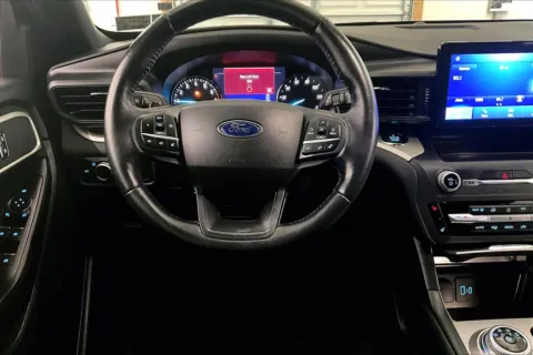 More photos of 2020 Ford Explorer XLT at Bob Ruth Ford Dillsburg, PA