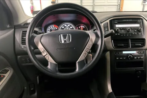 More photos of 2006 Honda Pilot EX at Bob Ruth Ford Dillsburg, PA