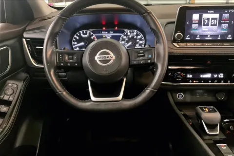 More photos of 2021 Nissan Rogue SV at Bob Ruth Ford Dillsburg, PA