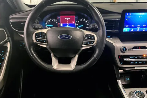 More photos of 2022 Ford Explorer XLT at Bob Ruth Ford Dillsburg, PA