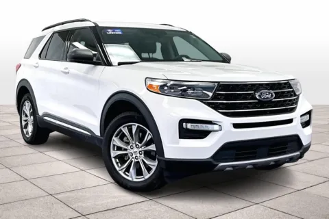 Photos of 2023 Ford Explorer XLT for sale in Dillsburg, PA at Bob Ruth Ford Dillsburg