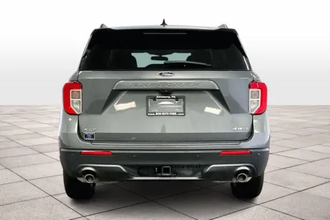 More photos of 2023 Ford Explorer XLT at Bob Ruth Ford Dillsburg, PA