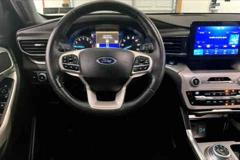 More photos of 2021 Ford Explorer XLT at Bob Ruth Ford Dillsburg, PA
