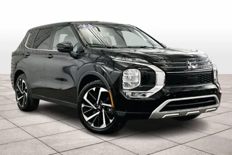 Photos of 2022 Mitsubishi Outlander SE for sale in Dillsburg, PA at Bob Ruth Ford Dillsburg