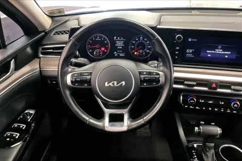 More photos of 2022 Kia K5 EX at Bob Ruth Ford Dillsburg, PA