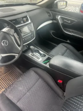 More photos of 2016 Nissan Altima 2.5 S at Bob Ruth Ford Dillsburg, PA
