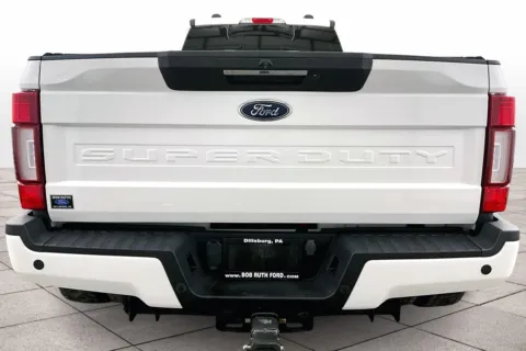 More photos of 2022 Ford Super Duty F-450 DRW LARIAT at Bob Ruth Ford Dillsburg, PA
