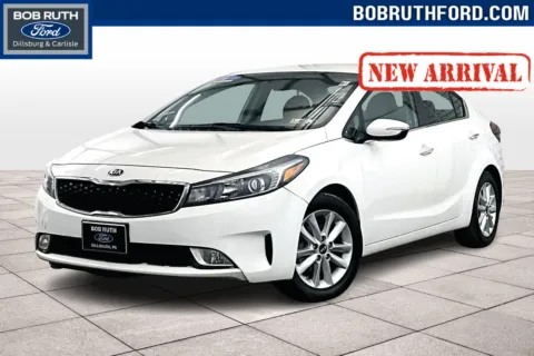 White 2017 Kia Forte S for sale in Dillsburg, PA