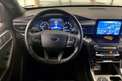 More photos of 2020 Ford Explorer XLT at Bob Ruth Ford Dillsburg, PA
