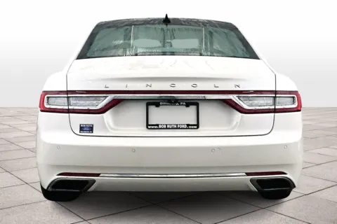 More photos of 2018 Lincoln Continental Reserve at Bob Ruth Ford Dillsburg, PA