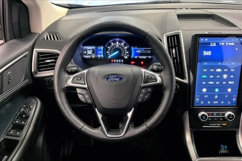 More photos of 2022 Ford Edge SEL at Bob Ruth Ford Dillsburg, PA
