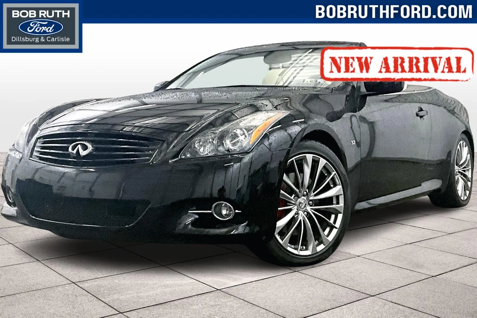 Black 2015 INFINITI Q60 Convertible for sale in Dillsburg, PA
