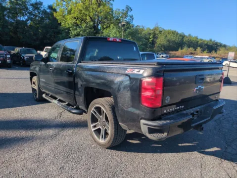 More photos of 2017 Chevrolet Silverado 1500 LT at Bob Ruth Ford Dillsburg, PA