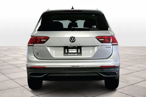 More photos of 2024 Volkswagen Tiguan SE at Bob Ruth Ford Dillsburg, PA
