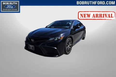 Black 2022 Toyota Camry SE for sale in Dillsburg, PA