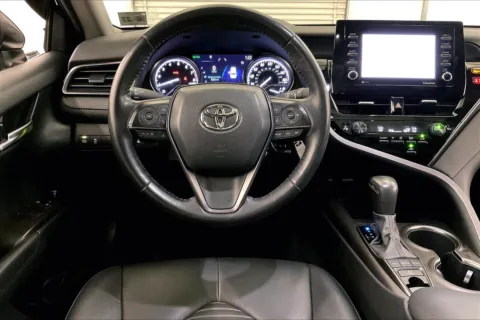 More photos of 2022 Toyota Camry SE at Bob Ruth Ford Dillsburg, PA