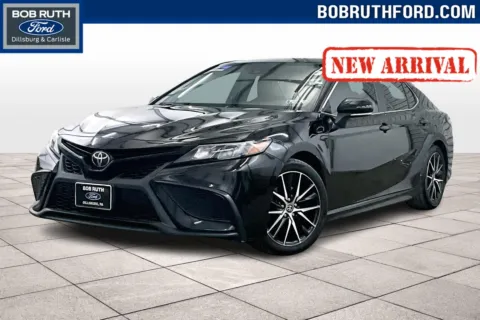 Black 2022 Toyota Camry SE for sale in Dillsburg, PA