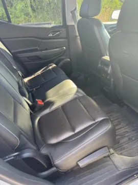 More photos of 2019 GMC Acadia SLT at Bob Ruth Ford Dillsburg, PA
