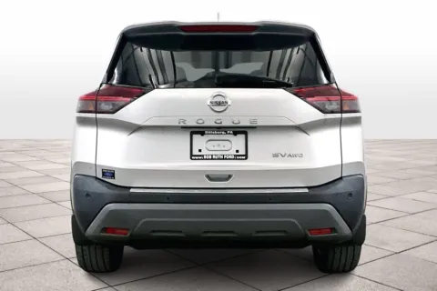 More photos of 2021 Nissan Rogue SV at Bob Ruth Ford Dillsburg, PA