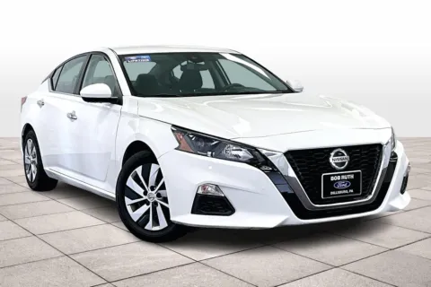 Photos of 2022 Nissan Altima 2.5 S for sale in Dillsburg, PA at Bob Ruth Ford Dillsburg