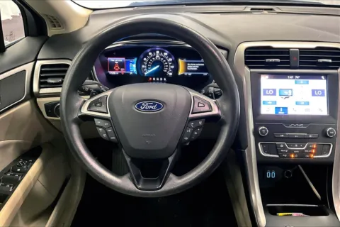 More photos of 2019 Ford Fusion SE at Bob Ruth Ford Dillsburg, PA