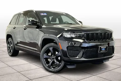 Photos of 2022 Jeep Grand Cherokee Altitude for sale in Dillsburg, PA at Bob Ruth Ford Dillsburg