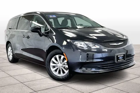 Photos of 2018 Chrysler Pacifica LX for sale in Dillsburg, PA at Bob Ruth Ford Dillsburg