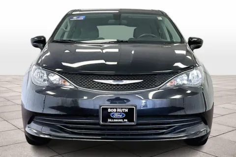 More photos of 2018 Chrysler Pacifica LX at Bob Ruth Ford Dillsburg, PA