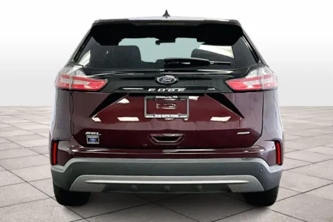 More photos of 2023 Ford Edge SEL at Bob Ruth Ford Dillsburg, PA