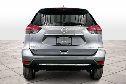 More photos of 2018 Nissan Rogue SV at Bob Ruth Ford Dillsburg, PA