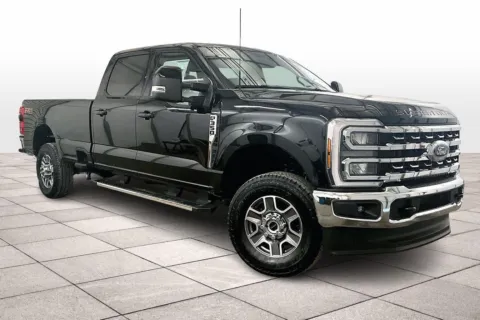 Photos of 2026 Ford Super Duty F-350 SRW LARIAT for sale in Dillsburg, PA at Bob Ruth Ford Dillsburg