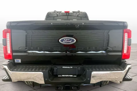 More photos of 2026 Ford Super Duty F-350 SRW LARIAT at Bob Ruth Ford Dillsburg, PA