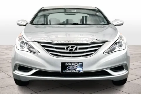 More photos of 2012 Hyundai Sonata GLS PZEV at Bob Ruth Ford Dillsburg, PA