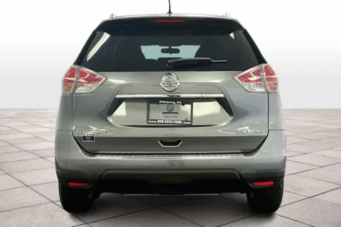 More photos of 2015 Nissan Rogue SV at Bob Ruth Ford Dillsburg, PA