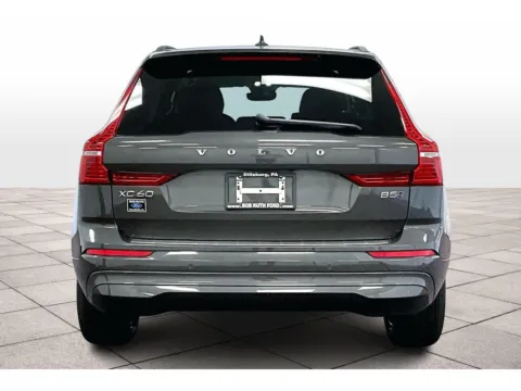 More photos of 2022 Volvo XC60 Momentum at Bob Ruth Ford Dillsburg, PA