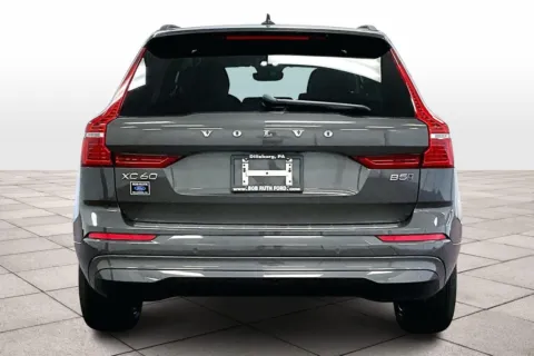 More photos of 2022 Volvo XC60 Momentum at Bob Ruth Ford Dillsburg, PA