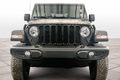 Another view of 2022 Jeep Gladiator Altitude for sale in Dillsburg, PA at Bob Ruth Ford Dillsburg