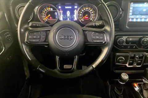 More photos of 2022 Jeep Gladiator Altitude at Bob Ruth Ford Dillsburg, PA