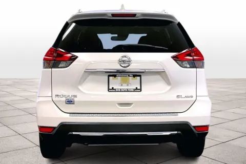 More photos of 2017 Nissan Rogue SL at Bob Ruth Ford Dillsburg, PA