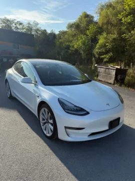 More photos of 2019 Tesla Model 3 Long Range at Bob Ruth Ford Dillsburg, PA