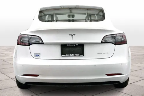 More photos of 2019 Tesla Model 3 Long Range at Bob Ruth Ford Dillsburg, PA