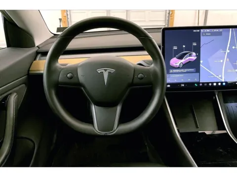 More photos of 2019 Tesla Model 3 Long Range at Bob Ruth Ford Dillsburg, PA