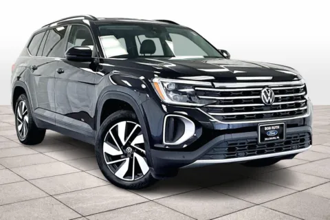 Photos of 2024 Volkswagen Atlas 2.0T SE w/Technology for sale in Dillsburg, PA at Bob Ruth Ford Dillsburg