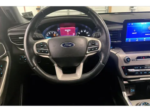More photos of 2022 Ford Explorer XLT at Bob Ruth Ford Dillsburg, PA