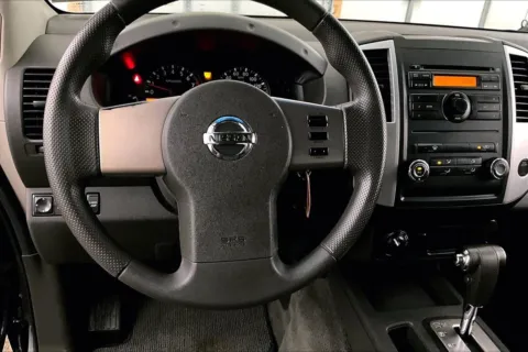 More photos of 2009 Nissan Frontier SE at Bob Ruth Ford Dillsburg, PA